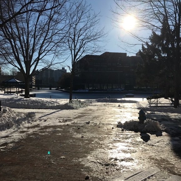 Meet your Posher, Cabanna - Picture 1 of 1